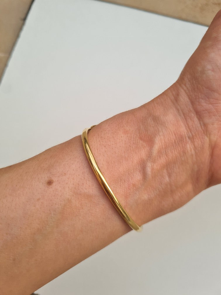 Bracelet Ouvert Floraison Dorée en Acier Inoxydable