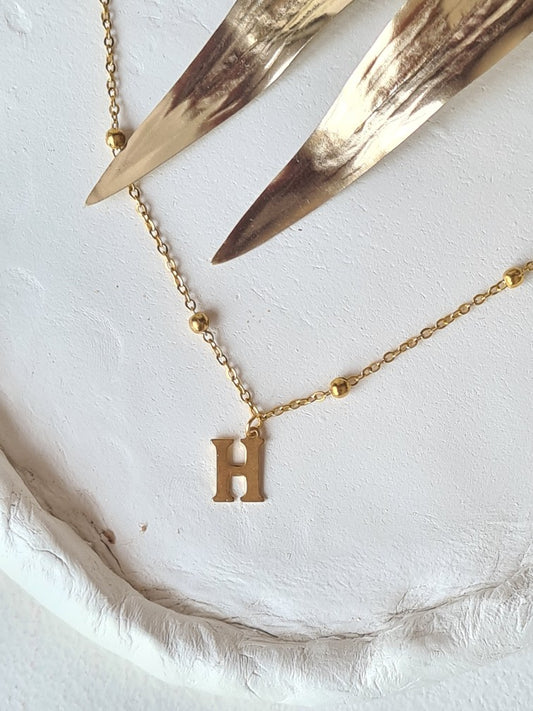 Collier Initiale en Acier Inoxydable Doré (Choisis la lettre que tu veux!)